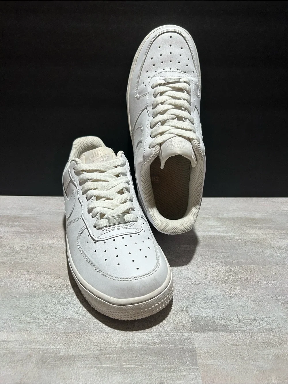 Nike Women's White Low-Top Athletic Sneakers